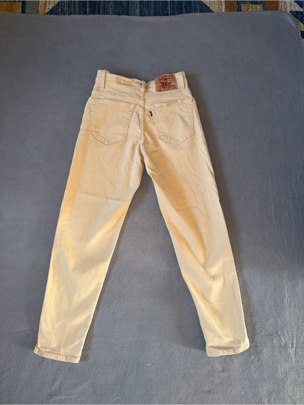 Vintage 1990's Levi's 550 Women's Cream High Waist Relaxed Fit Jeans Size 8